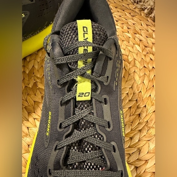 UEC BROOKS MEN’S Glycerin Black & Neon Running Shoes Sneakers Size 14 - Picture 9 of 11